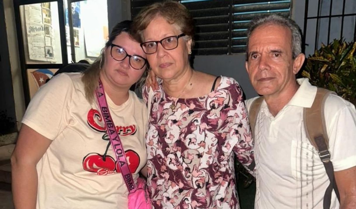 Liberados profesora Alina Bárbara López, su hija y el intelectual Jorge Fernández Era